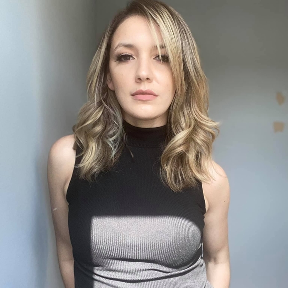 Meet your Posher, Krystal - Picture 1 of 1